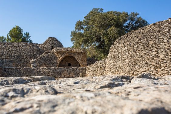 Tout savoir sur les Bories du Luberon